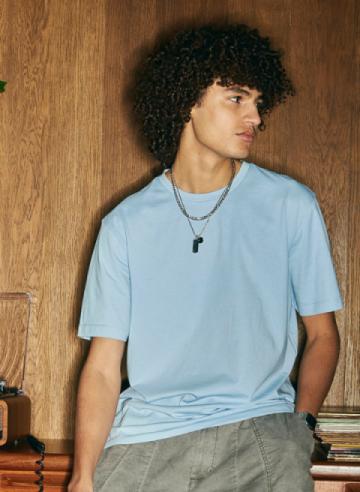 The AWDis 150 Unisex T-Shirt The AWDis 150 Unisex T-Shirt